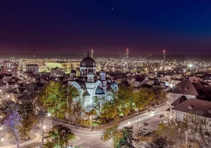 Vintage Apartament Ultracentral Craiova Exterior foto